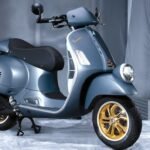 Vespa Officina 8: स्टाइलिश लुक और विंटेज लुक में लॉन्च हुआ वेस्पा का नया लग्जरी स्कूटर